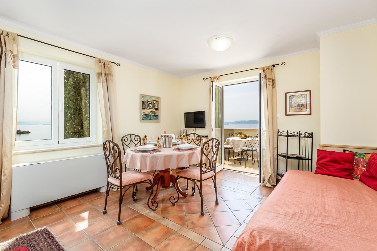 Apartments Villa Nora リエカ エクステリア 写真