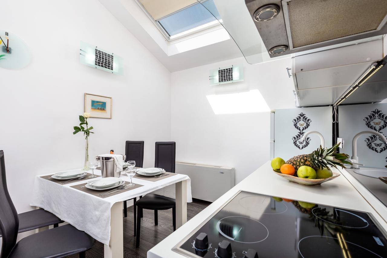 Apartments Villa Nora リエカ エクステリア 写真